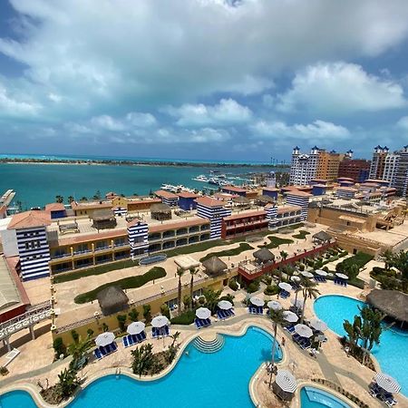 Porto Marina Resort Chalets Families Only 엘 알라메인 외부 사진