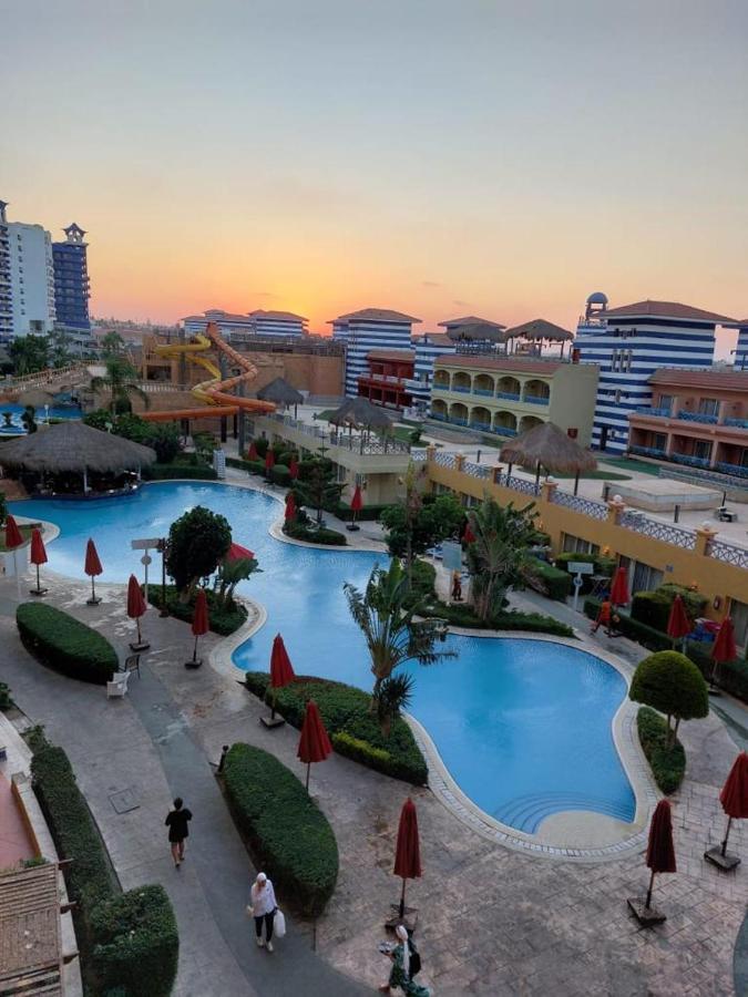 Porto Marina Resort Chalets Families Only 엘 알라메인 외부 사진
