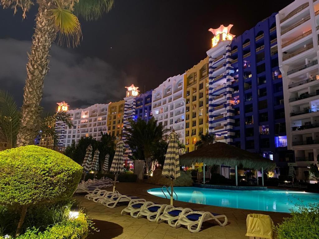 Porto Marina Resort Chalets Families Only 엘 알라메인 외부 사진