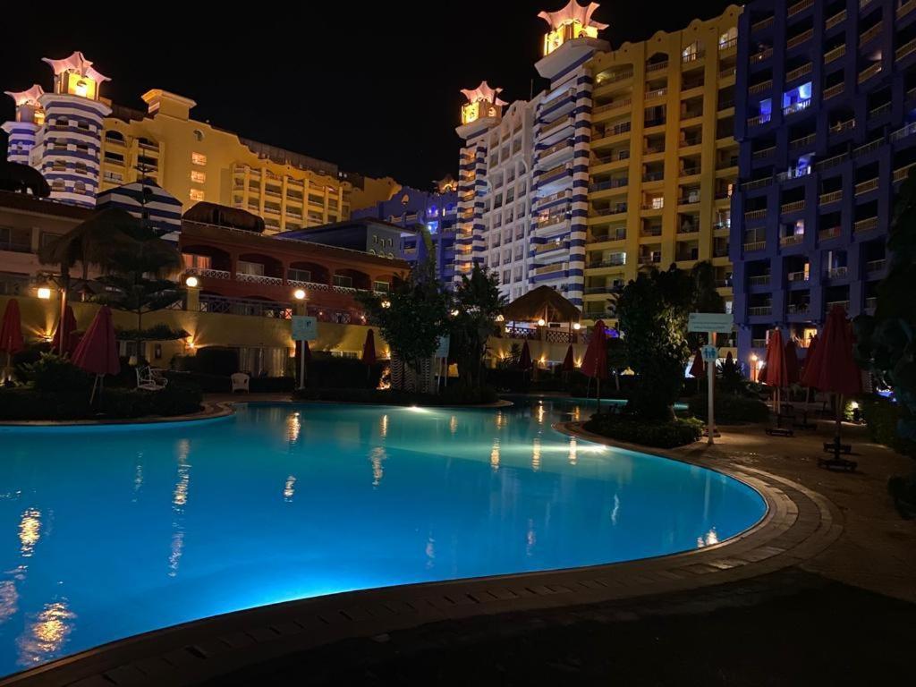 Porto Marina Resort Chalets Families Only 엘 알라메인 외부 사진